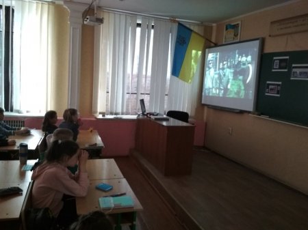 Класна година  приурочена 35-им роковинам Чорнобильської катастрофи.