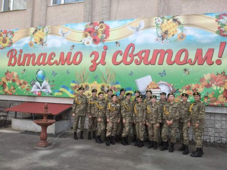 15 чарівних дівчат у військово-спортивному профілі!