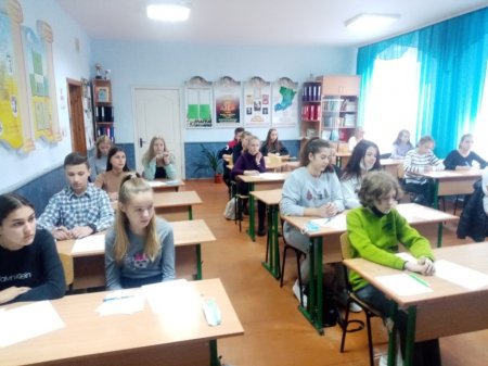 Олімпіада з української мови і літератури та економіки