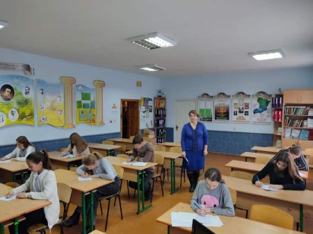 Вічно живе Тарасове слово