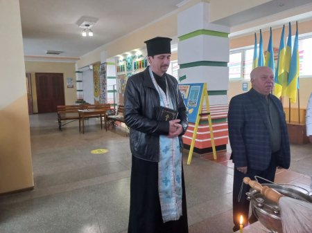 освячення пасхальних приношень 