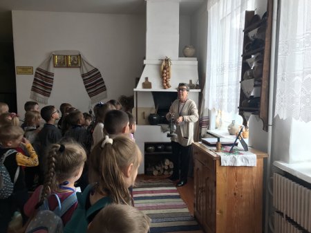Екскурсії в музеї "Світлиця"