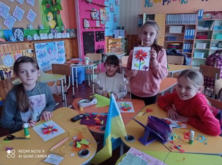 Заняття гуртка «Паперове диво»   