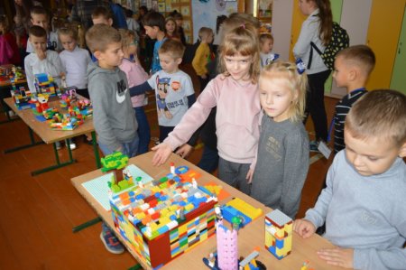 Виставка творчих робіт з LEGO 