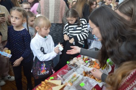 Благодійний ярмарок