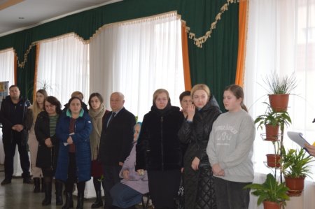 ВШАНУВАННЯ ЗАГИБЛИХ ВИПУСКНИКІВ-ЗАХИСНИКІВ