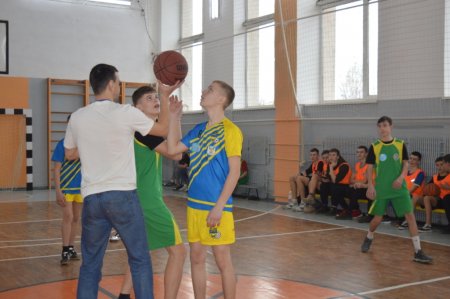 Відкриття ІІ етапу змагань "Пліч-о-пліч Всеукраїнські шкільні ліги»