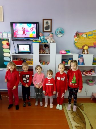 Кольоровий тиждень.