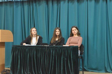 Вибори голови Шкільного Уряду