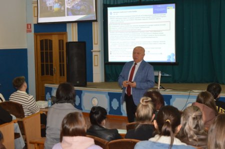 ЗАГАЛЬНОШКІЛЬНІ ЗБОРИ ДЛЯ БАТЬКІВ УЧНІВ 1-4 КЛАСІВ