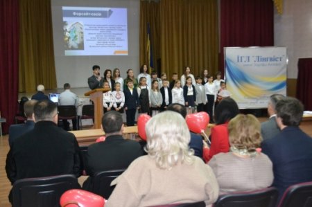 В «Лінгвісті» обговорили майбутнє авторських шкіл