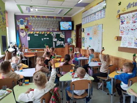 Тематична виховна година «Увага! Діти на дорозі!»