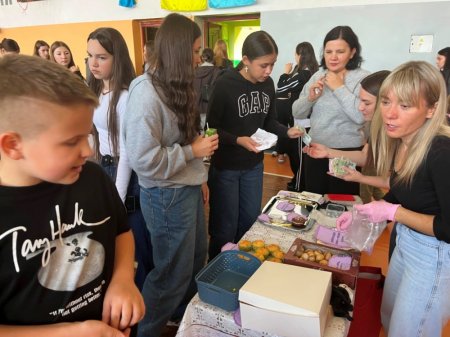 Благодійна Ярмарка у початковій школі