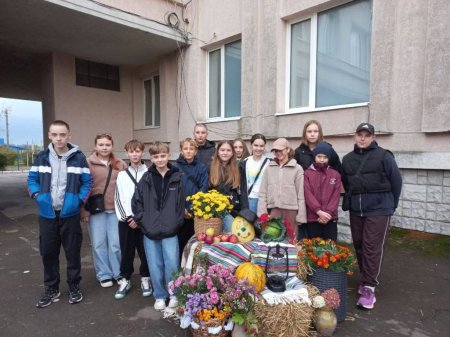 Ліцей у барвах осені