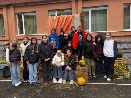 Ліцей у барвах осені