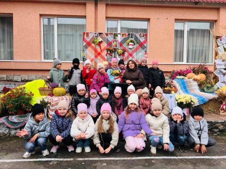 Ліцей у барвах осені