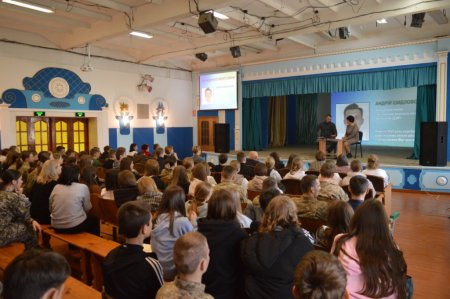  Зустріч із випускником-героєм