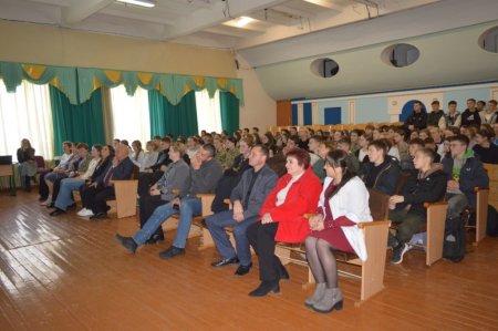  Зустріч із випускником-героєм