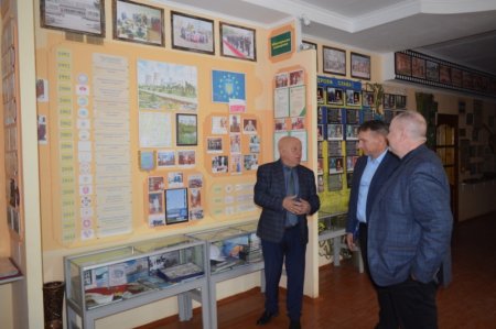 Представники Рівненської АЕС відвідали Володимирецький ліцей