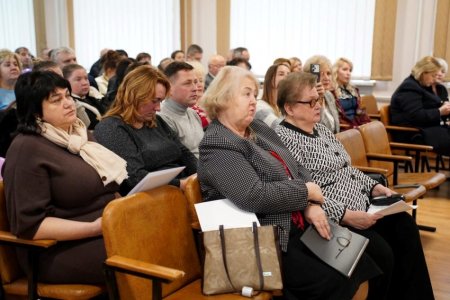 ІІІ Всеукраїнська науково-практична конференція в РОІППО: фокус на викликах та інноваціях Нової української школи