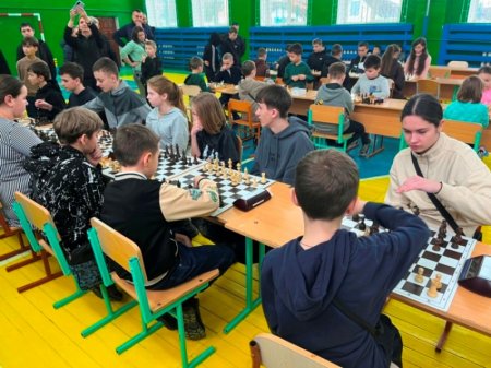 ЗМАГАННЯ З ЧЕРЛІДЕНГУ ТА ШАХІВ