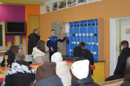 Профорієнтаційні зустрічі з дев’ятикласниками Володимирецької громади