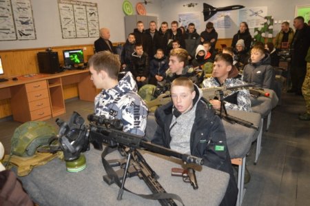 Профорієнтаційні зустрічі з дев’ятикласниками Володимирецької громади