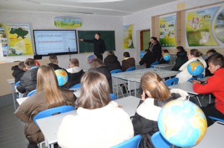 ПРОФОРІЄНТАЦІЙНА ЗУСТРІЧ З ДЕВ’ЯТИКЛАСНИКАМИ ВОЛОДИМИРЕЦЬКОЇ ГРОМАДИ