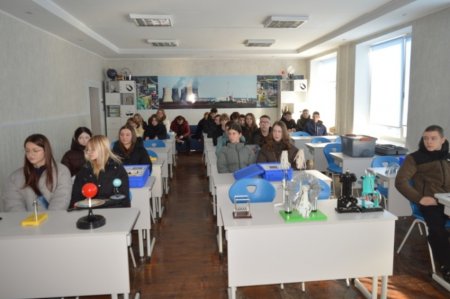 ПРОФОРІЄНТАЦІЙНА ЗУСТРІЧ З ДЕВ’ЯТИКЛАСНИКАМИ ВОЛОДИМИРЕЦЬКОЇ ГРОМАДИ