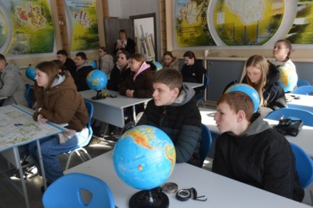 ПРОФОРІЄНТАЦІЙНА ЗУСТРІЧ З ДЕВ’ЯТИКЛАСНИКАМИ ВОЛОДИМИРЕЦЬКОЇ ГРОМАДИ