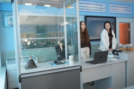 ПРОФОРІЄНТАЦІЙНА ЗУСТРІЧ З ДЕВ’ЯТИКЛАСНИКАМИ ВОЛОДИМИРЕЦЬКОЇ ГРОМАДИ