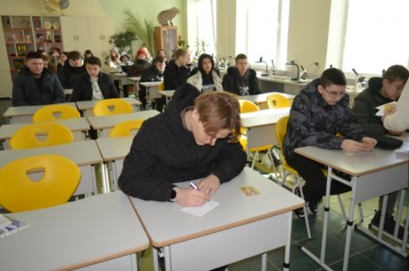 ПРОФОРІЄНТАЦІЙНА ЗУСТРІЧ З ДЕВ’ЯТИКЛАСНИКАМИ ВОЛОДИМИРЕЦЬКОЇ ГРОМАДИ