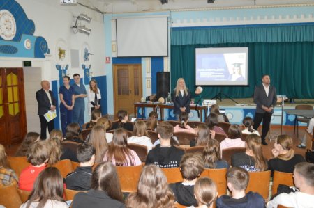 Профорієнтаційна зустріч із представниками Луганського державного медичного університету