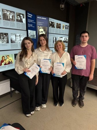 переможці конкурсу подкастів: Links of Memories